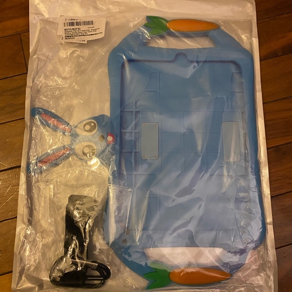 New iPad case - Picture 1 of 2